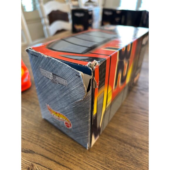 Hot Wheels Racing 2000 Scott Pruett #32 Tide NASCAR Diecast Car 1:24 Scale - Picture 12 of 12